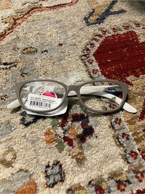 Peepers Reading Glasses +2.50 New